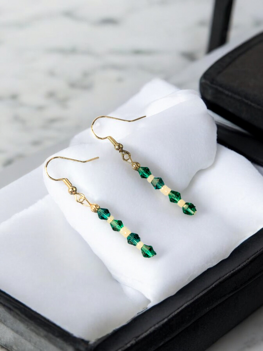 Casual green earrings