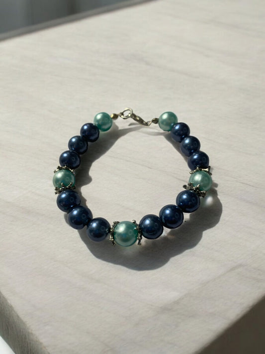 Blue and teal pearl bracelet