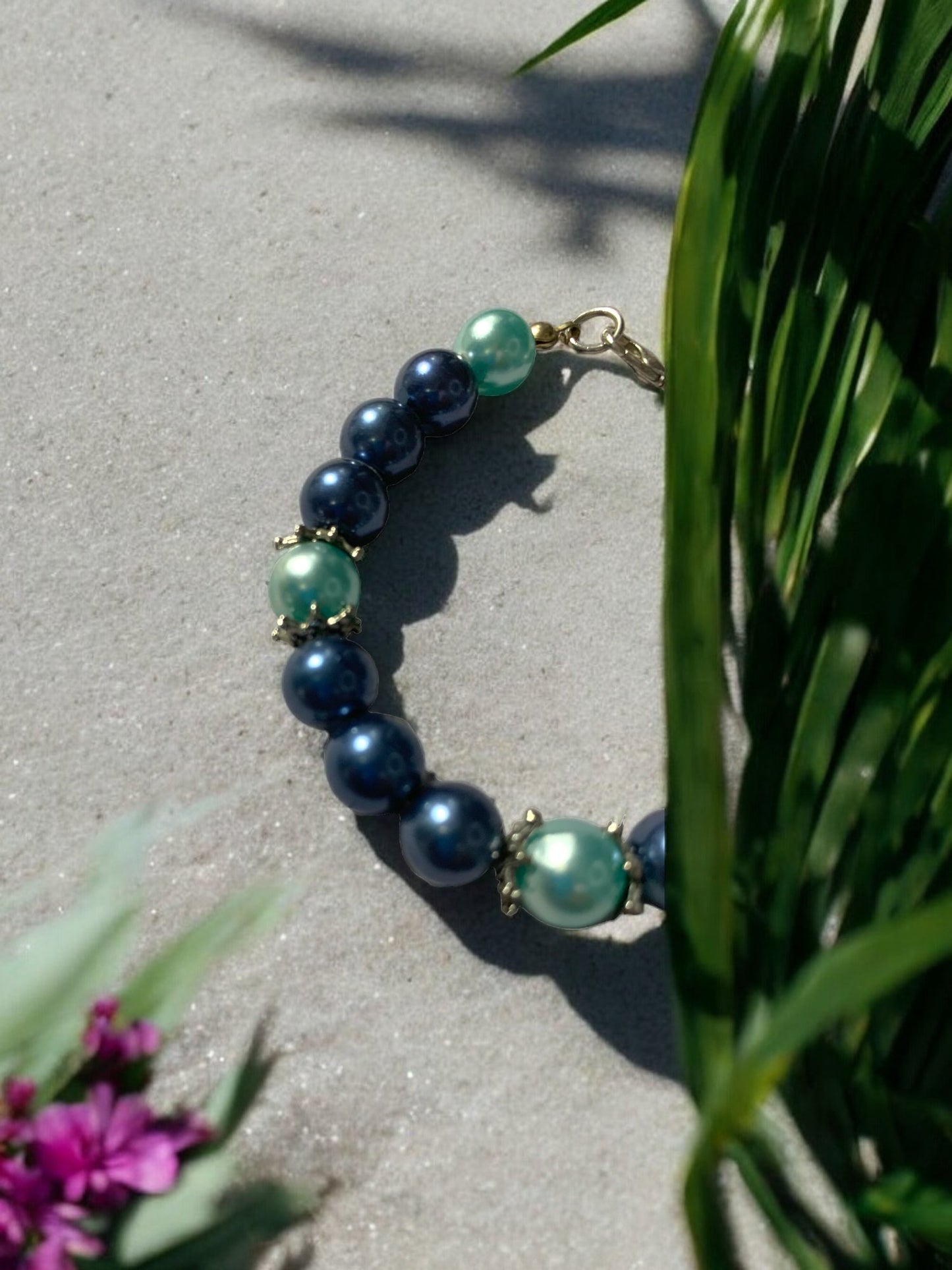 Blue and teal pearl bracelet