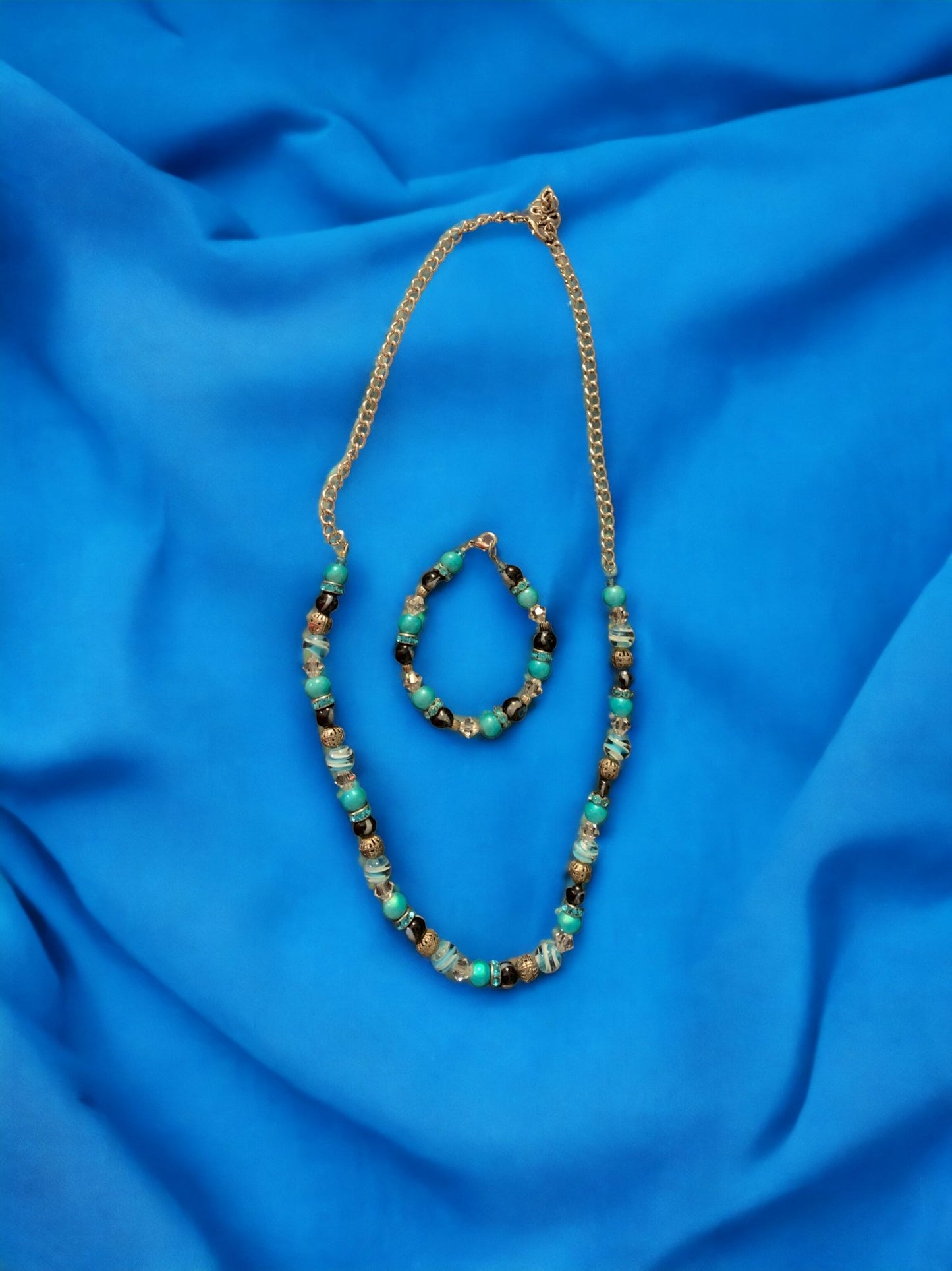 Pretty in teal jewelry set